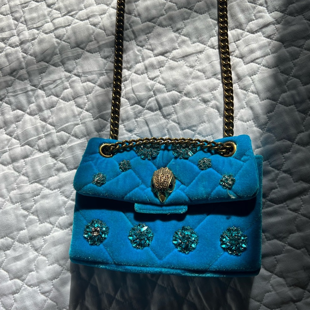 Blue Kurt Geiger Kensington- missing a stone